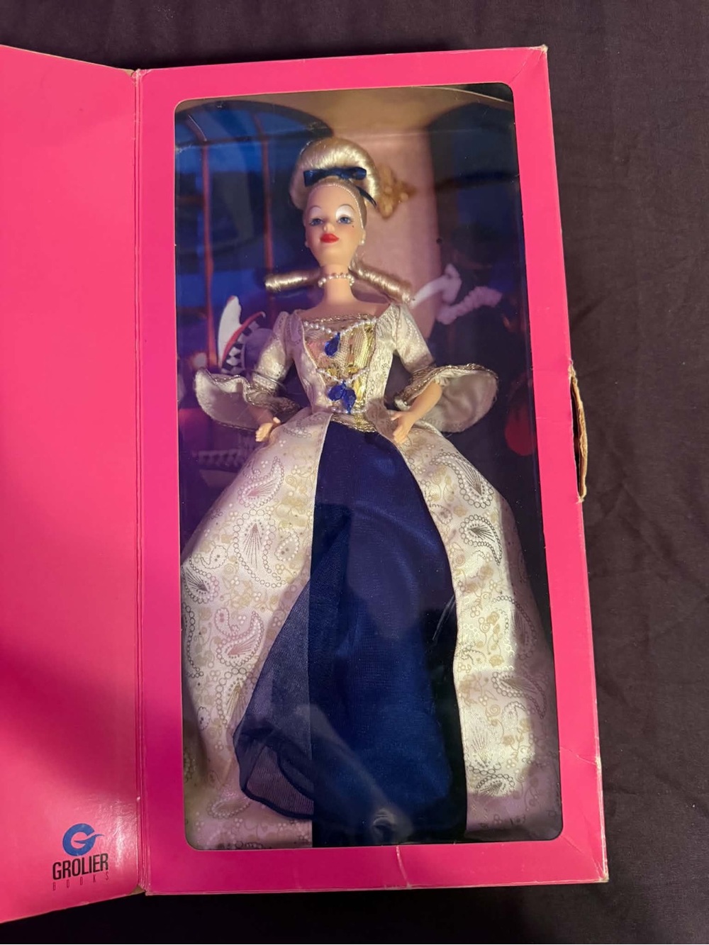 Barbie Secret of the Three Teardrops Masquerade Ball Blonde Hair 1999 Millie